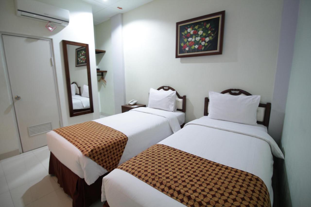 The Kresna Hotel Yogyakarta Exterior photo